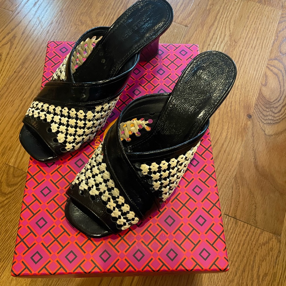 Tory Burch Black and White Woven Sandals